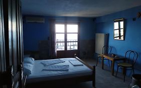 Triple Studio Apartment In Mylopotamos Beach
